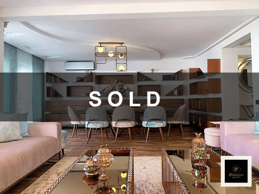 Propriété vendue — Connoisseur Realty Group